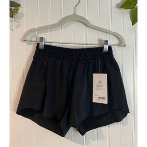 Athleta Hustle 3" Womens Athletic Shorts XXS Black With Perforated